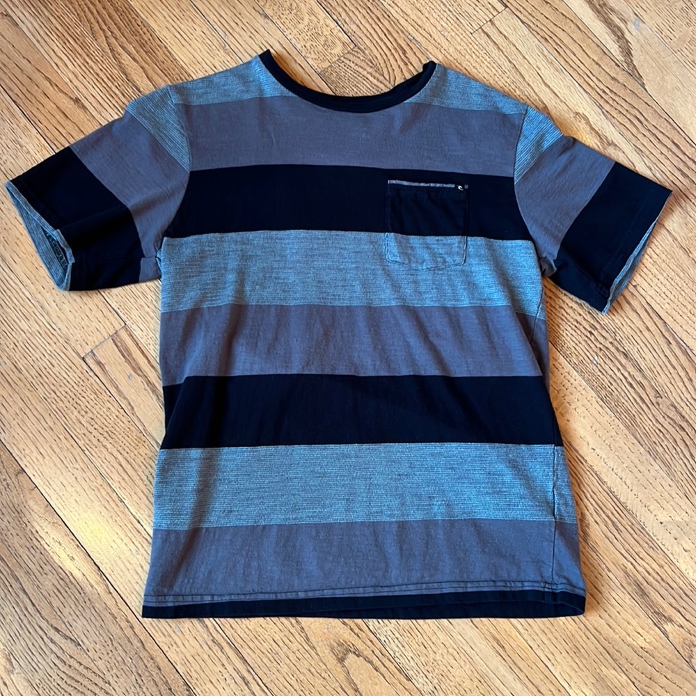 Rip Curl Boys Large T-Shirt w/front pocket